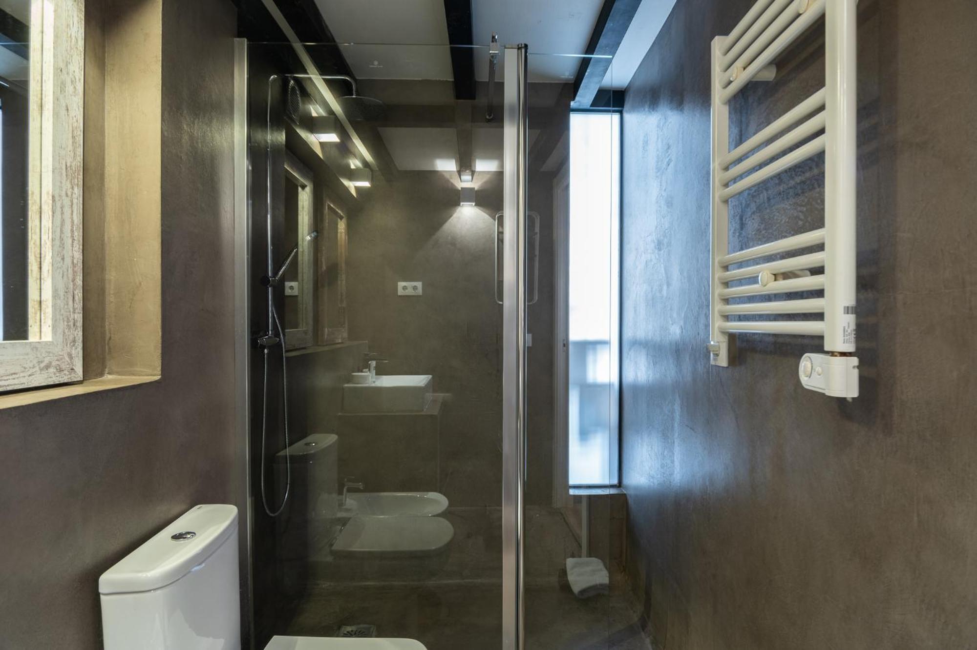 Beautiful Renovated Loft Minutes From The Beach Barcellona Esterno foto