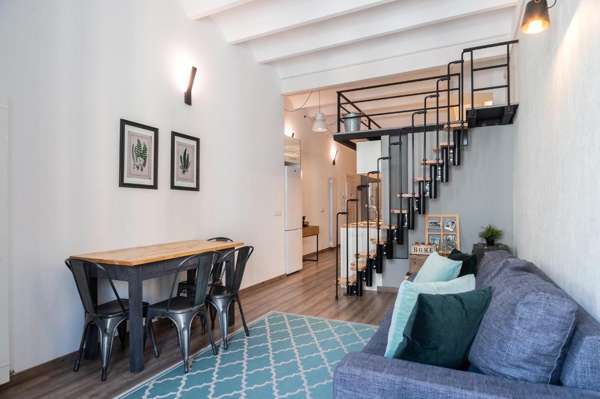 Beautiful Renovated Loft Minutes From The Beach Barcellona Esterno foto